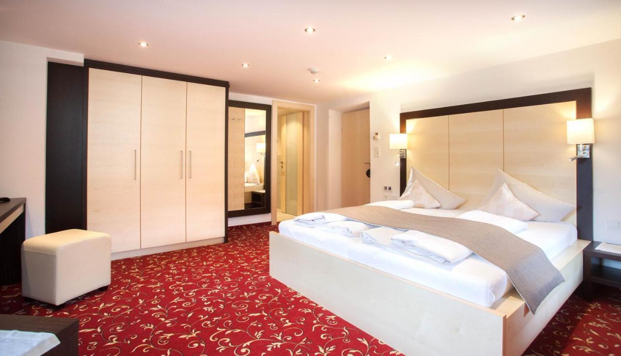 Stern Hotel